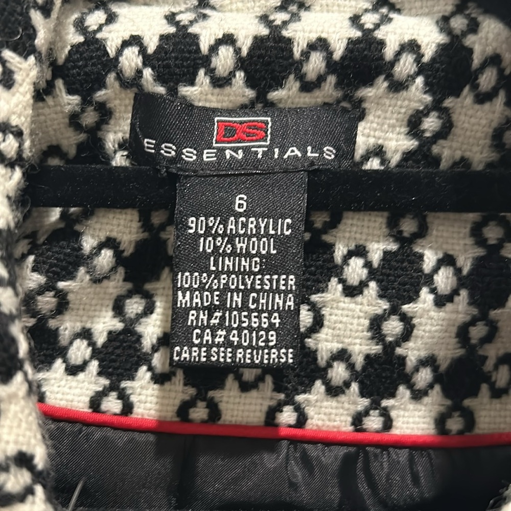 Classic Ds Essentials Houndstooth, Blazer. Size 6… - image 3